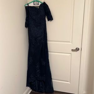 Formal dress that was my mothers. Good condition